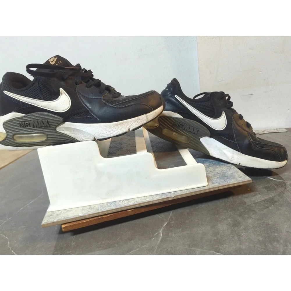 Nike Sneakers Mens 9.5 Black Air Max Excee Low Top Running AH8050-002